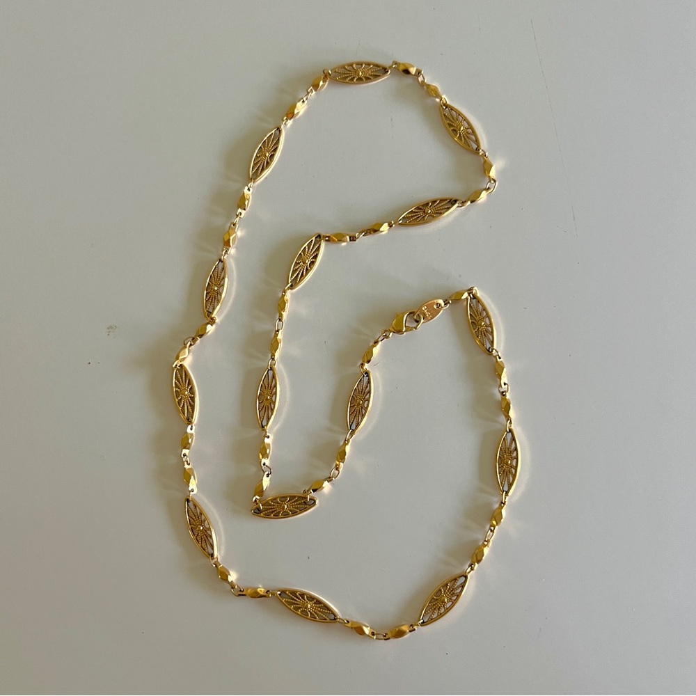 Gold Tone Avon 24” Filigree Necklace